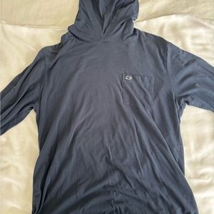 Vineyard vines, blue, light weight sweatshirt.